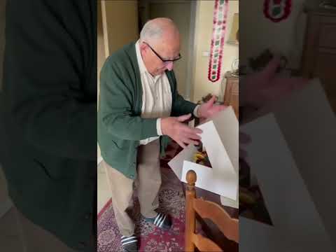 When you surprise your 95-year-old WWII veteran neighbor on his birthday ❤️❤️