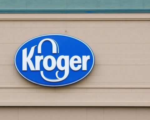 Why Savvy Investors Are Eyeing Kroger Amidst a Dividend Resurgence