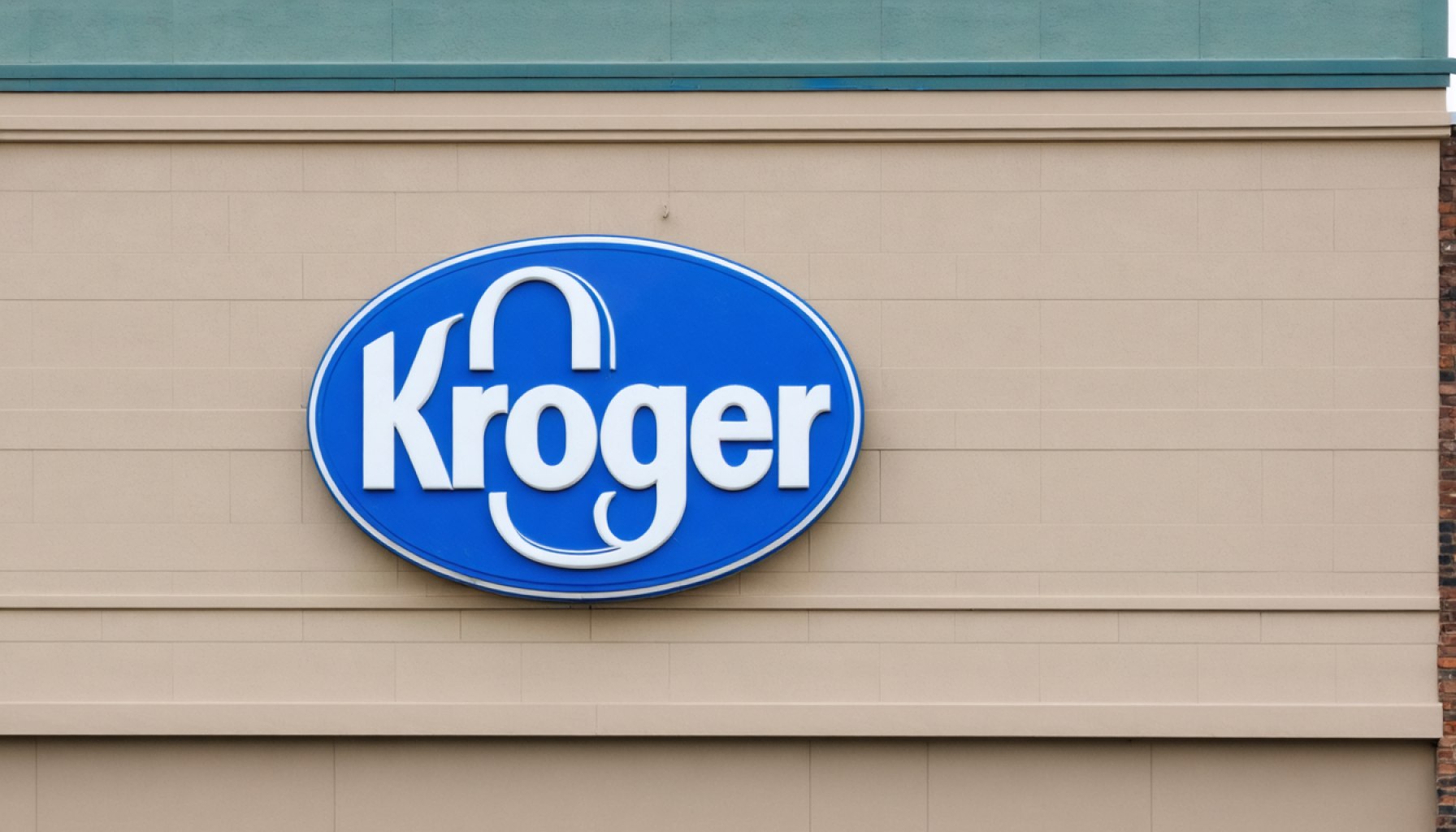 Why Savvy Investors Are Eyeing Kroger Amidst a Dividend Resurgence 