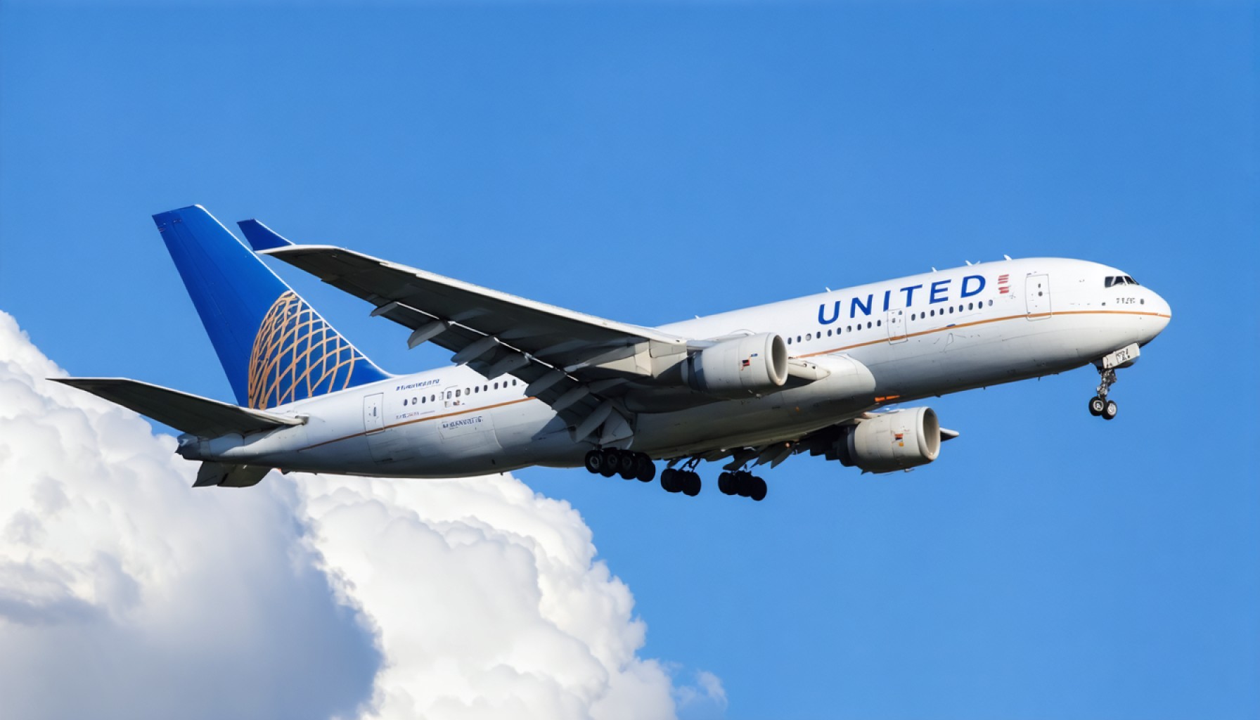 United Airlines y el Mercado Turbulento: Por Qué las Acciones Volvieron a Caer 